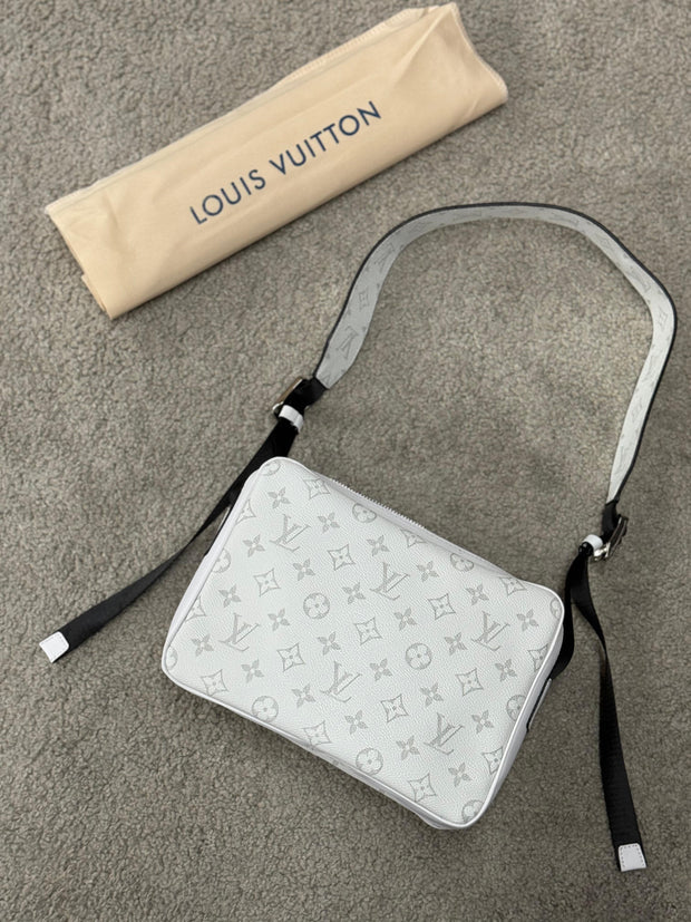 Bandolera LV Blanca