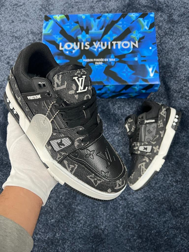 Zapatos Louis Vuitton “Negras enteras”