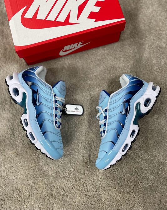 Nike TN “Azul claro”